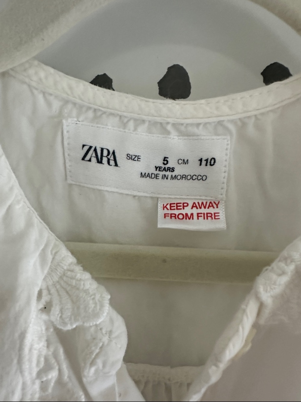 ZARA White Sleeveless Lace-Collar Button-Up Top - Picture 2 of 4
